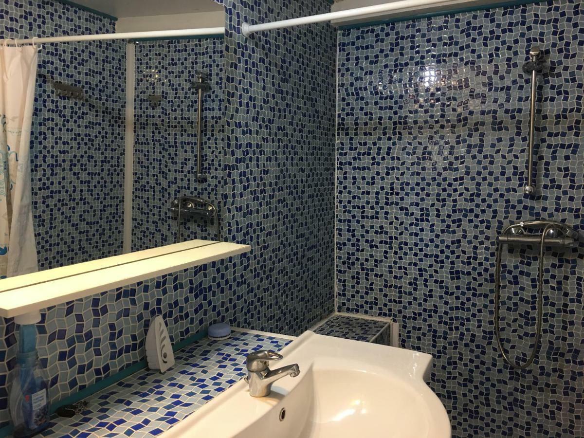 Appart. 4 Pers A 6 Kms De Cassis Avec Acces Piscine Roquefort-la-Bedoule Exterior photo